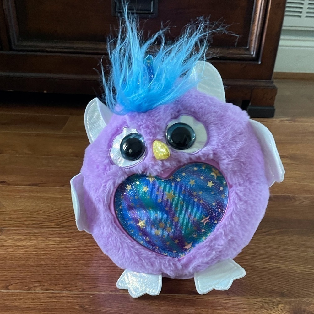 Hatchables purple large Owl stuffed figure
